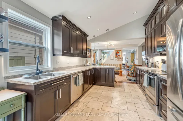 Additional image 15 of 108 Emerald St