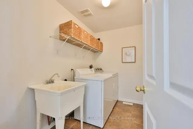 Additional image 38 of 4676 Bracknell Rd