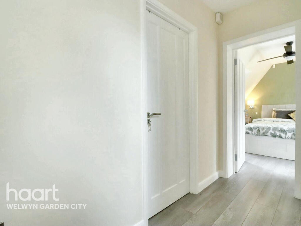 Additional image 18 of Peartree Lane, Welwyn Garden City