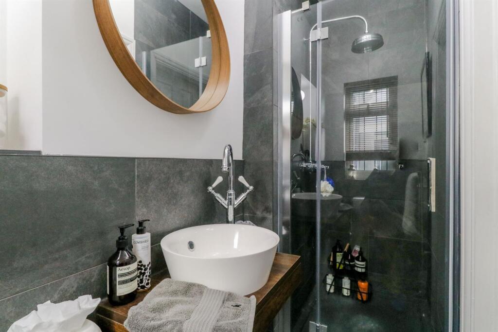 Additional image 23 of Georges Wood Road, Brookmans Park