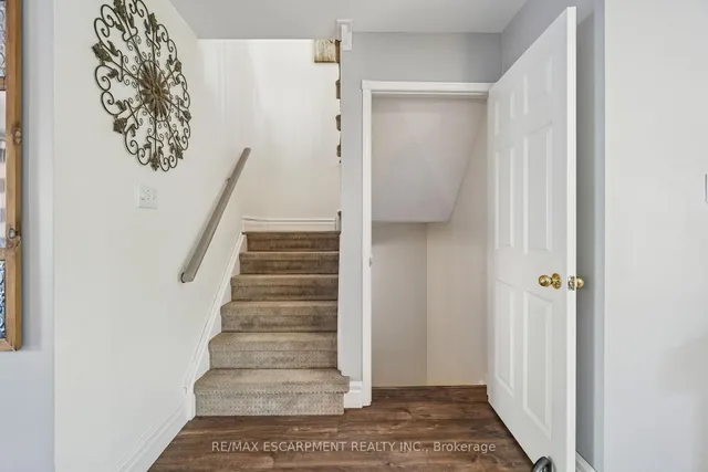 Additional image 18 of 46 Dawson Cres