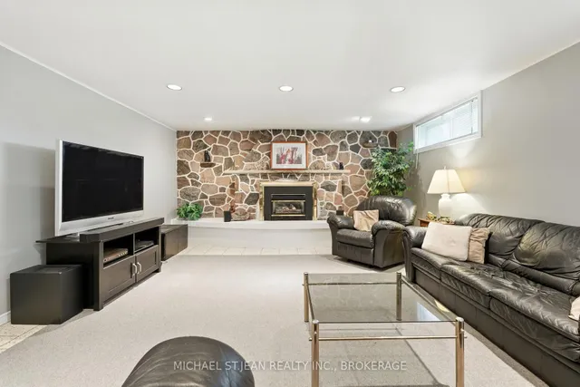 Additional image 31 of 20 Woodside Dr