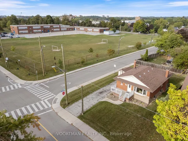 Additional image 29 of 136 Warren Ave