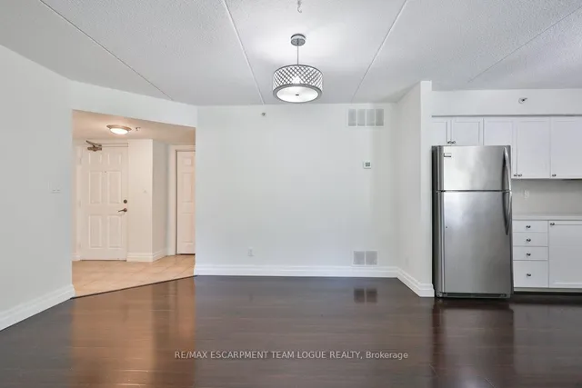 Additional image 9 of 2035 Appleby Line Unit 113