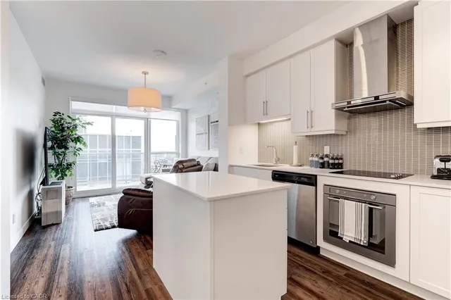 Additional image 6 of 2087 Fairview St Unit 2101