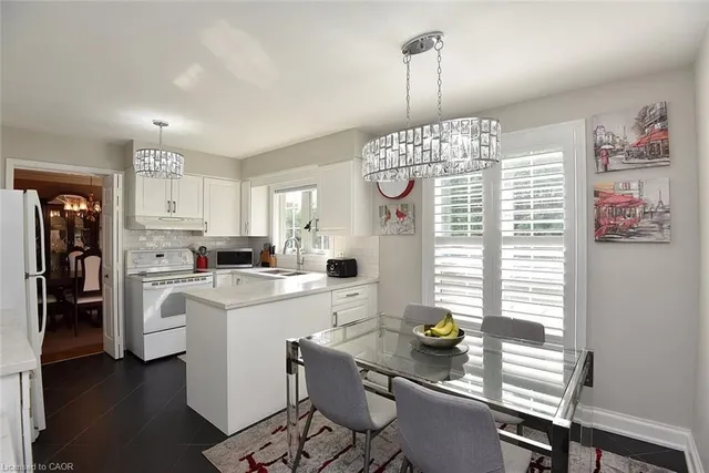 Additional image 19 of 142 Marigold Crt