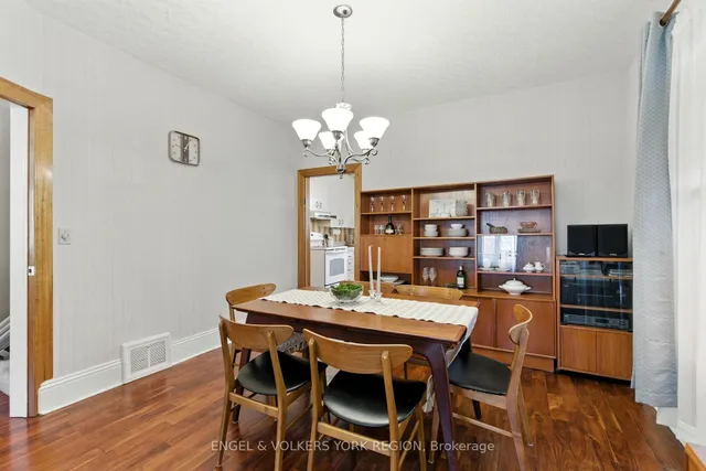 Additional image 5 of 484 John St