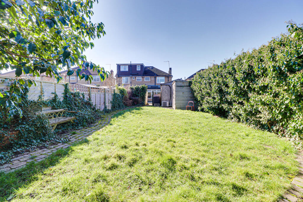 Additional image 5 of Oakwood Drive, St. Albans, AL4