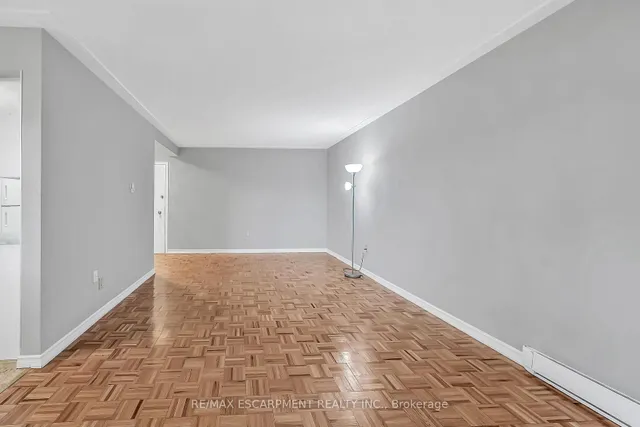 Additional image 9 of 11 Woodman Dr Unit 103