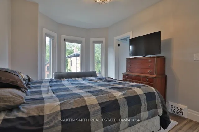 Additional image 19 of 48 Pearl St