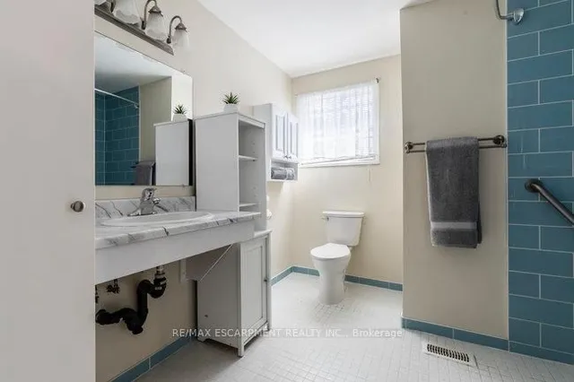 Additional image 26 of 45 Fonthill Rd