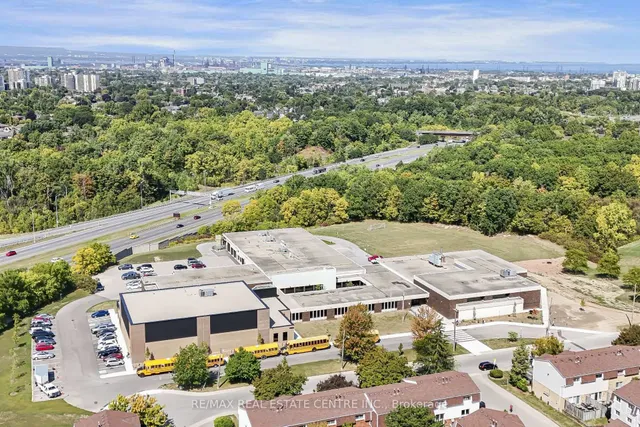 Additional image 42 of 103 Forest Hill Cres