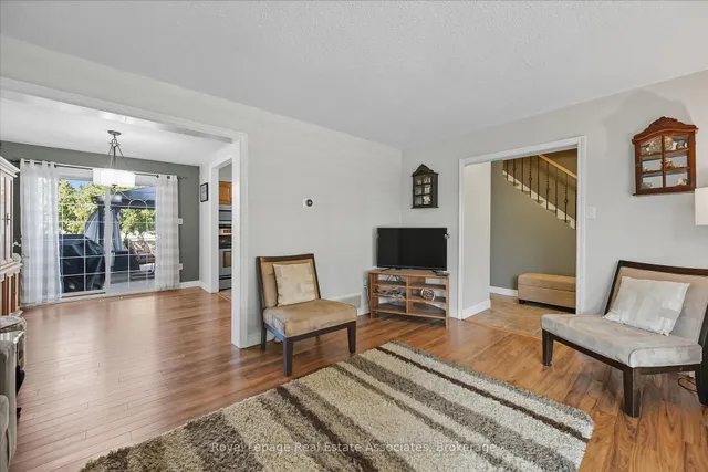 Additional image 8 of 107 Billington Cres