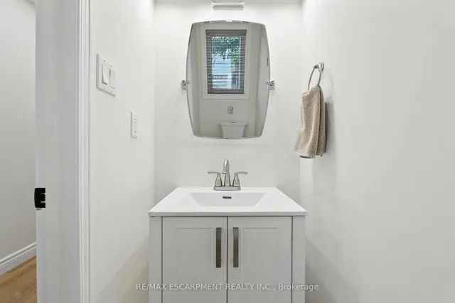 Additional image 10 of 5090 FAIRVIEW St Unit 48