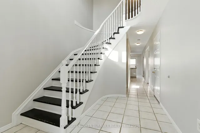 Additional image 4 of 1283 BLANSHARD Dr Unit Unit # 2