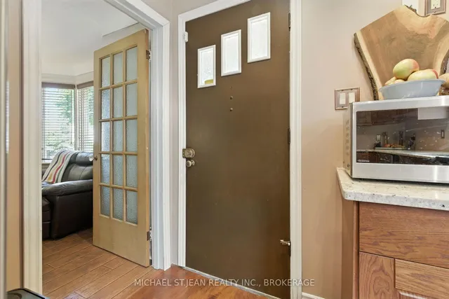 Additional image 7 of 608 Fennell Ave