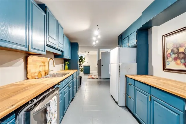 Additional image 37 of 18 Pavarotti Crt