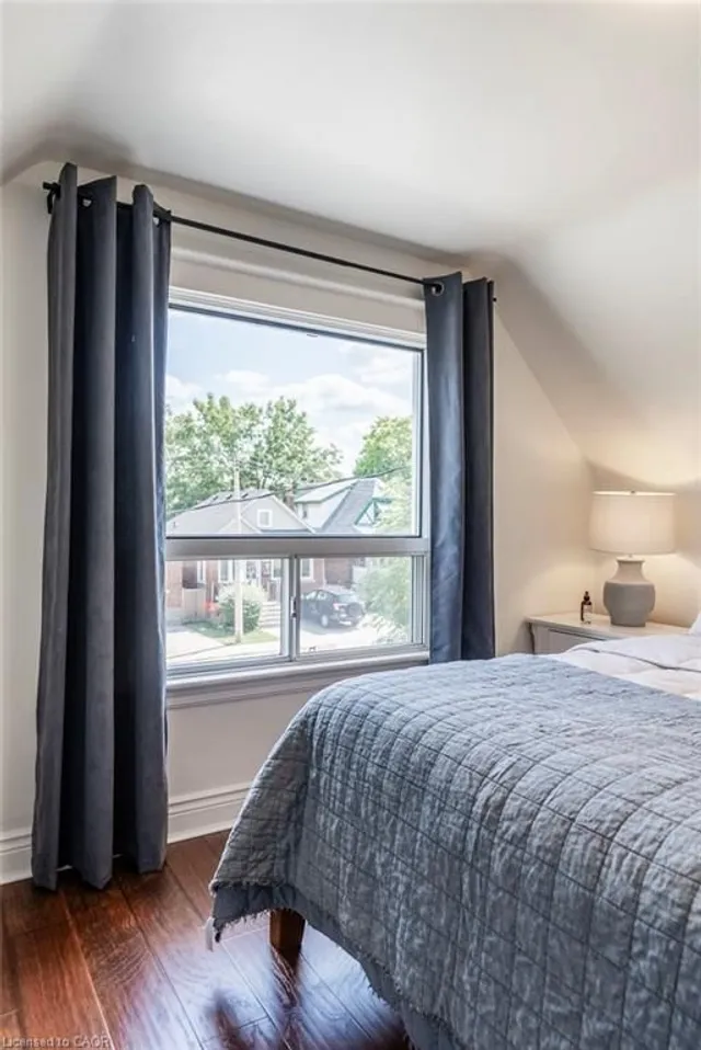 Additional image 40 of 228 Edgemont St