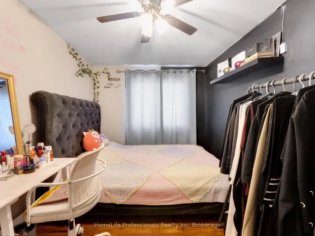 Additional image 28 of 40 Yeoville Crt