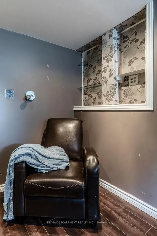 Additional image 42 of 45 Fonthill Rd