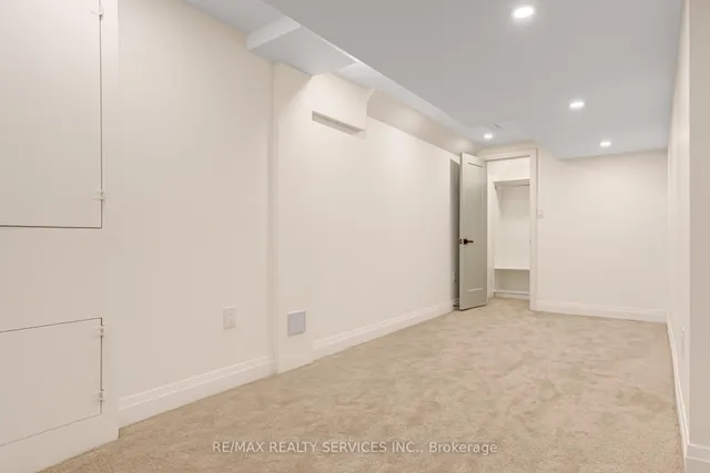 Additional image 33 of 5133 Cherryhill Cres