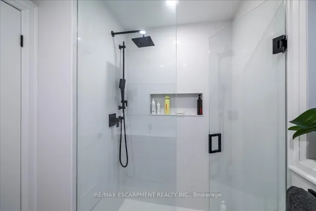 Additional image 30 of 15 Ottawa St