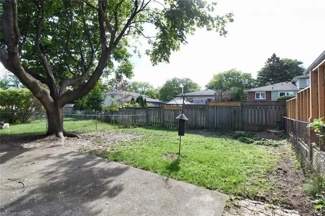 Additional image 33 of 1327 Janina Blvd