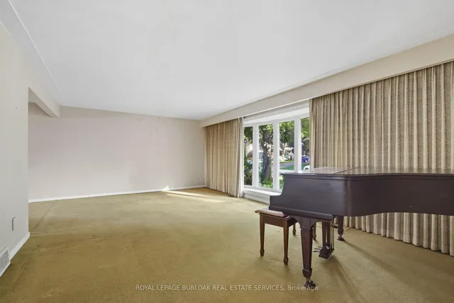 Additional image 6 of 264 Camelot Dr