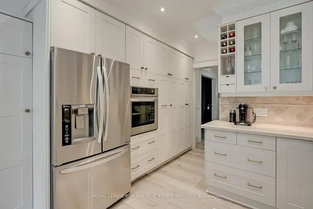 Additional image 13 of 534 Hager Ave