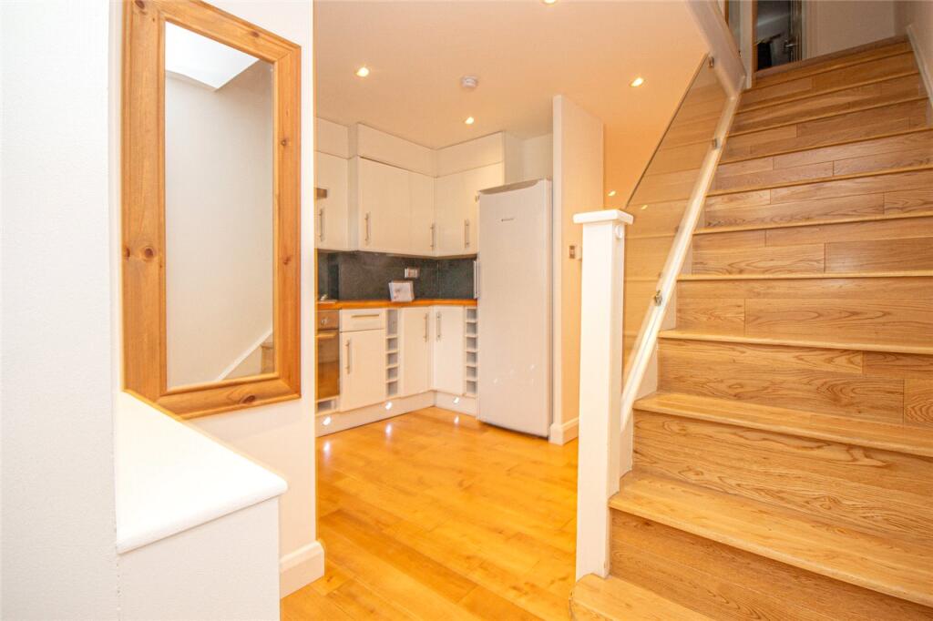 Additional image 5 of Bassingburn Walk, Welwyn Garden City, AL7