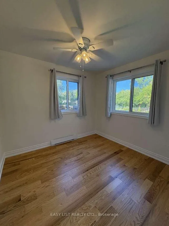 Additional image 25 of 55 Commercial St