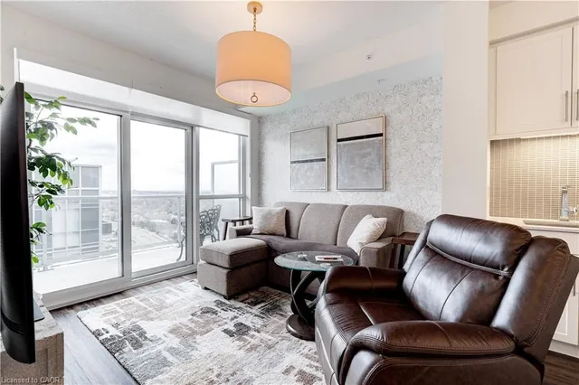 Additional image 8 of 2087 Fairview St Unit 2101