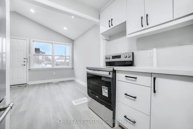 Additional image 10 of 86 Adair Ave