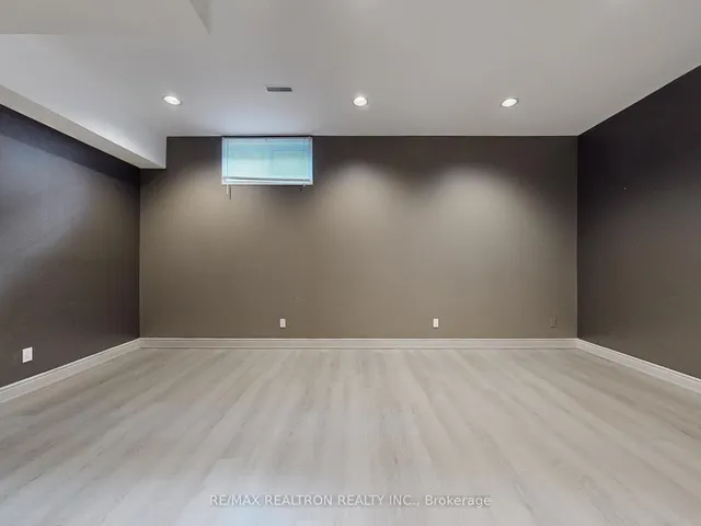 Additional image 32 of 5386 Sheldon Park Dr