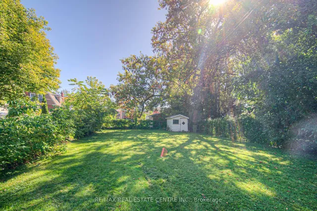 Additional image 38 of 77 Emerson St