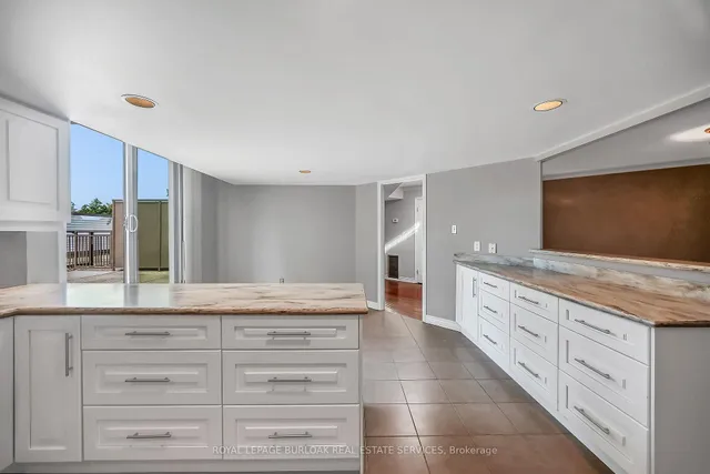 Additional image 17 of 150 Wilson St Unit PH1