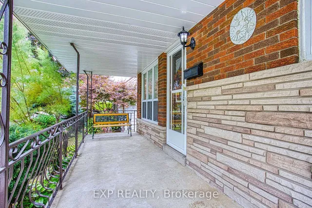 Additional image 3 of 633 Rosseau Rd