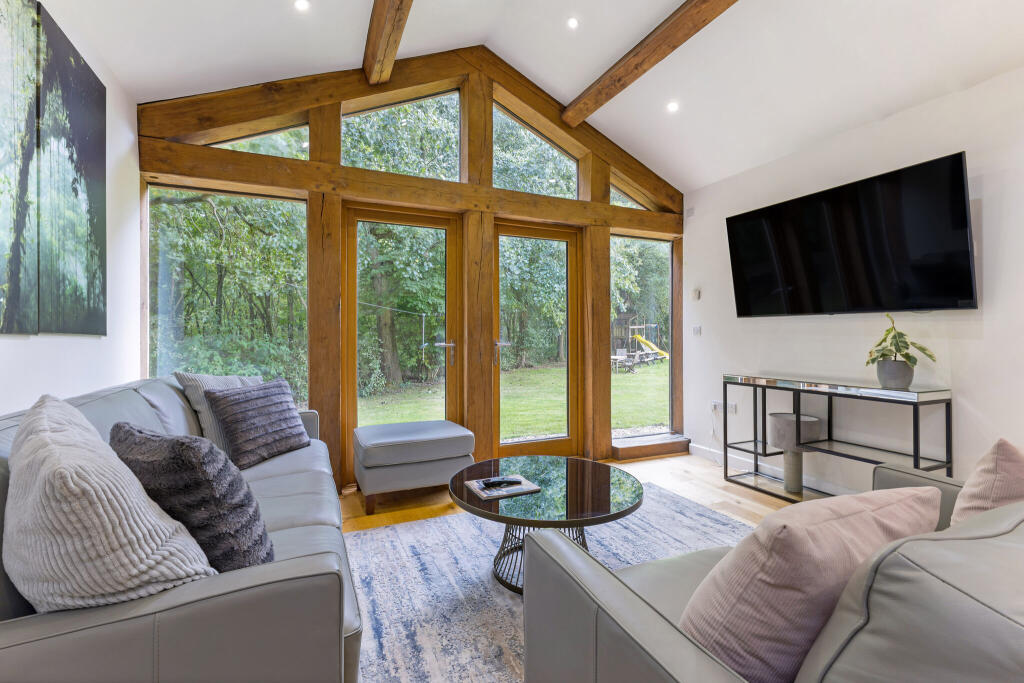 Additional image 10 of Chequers Hill, St. Albans, AL3