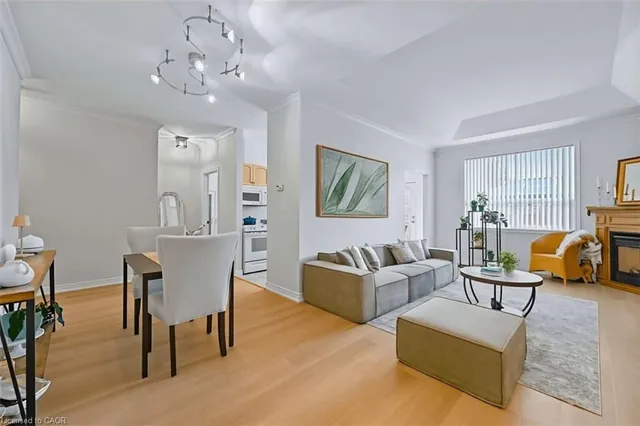 Additional image 10 of 55 Northern Breeze St Unit 33