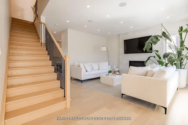 Additional image 16 of 121 Fiddlers Green Rd Unit 1