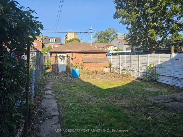 Additional image 31 of 59 VICTORIA Ave