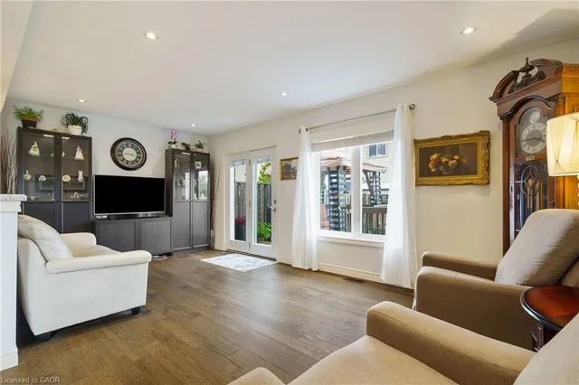 Additional image 19 of 615 Rymal Rd Unit 49