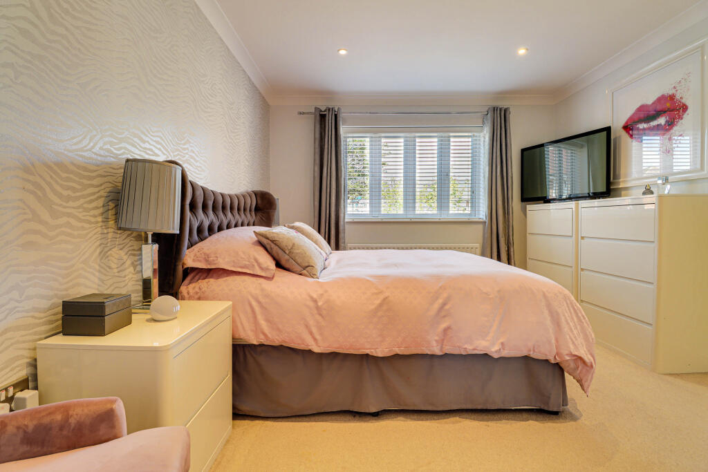 Additional image 14 of Laburnum Grove, St. Albans, Hertfordshire, AL2