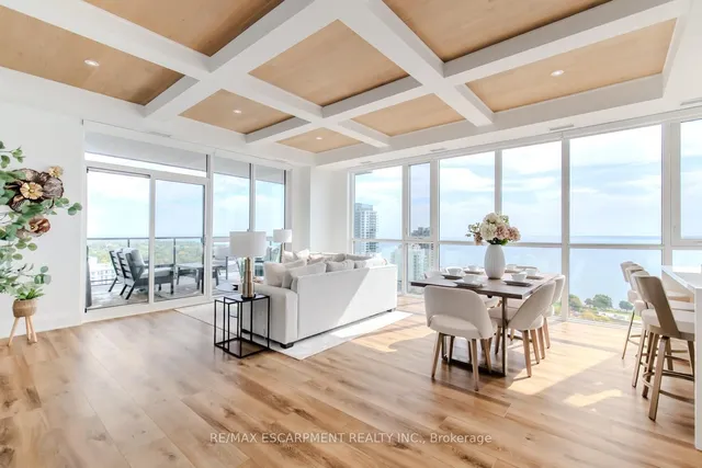 Additional image 16 of 2007 James St Unit 2102