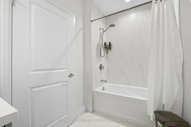 Additional image 13 of 1 Redfern Ave Unit 426