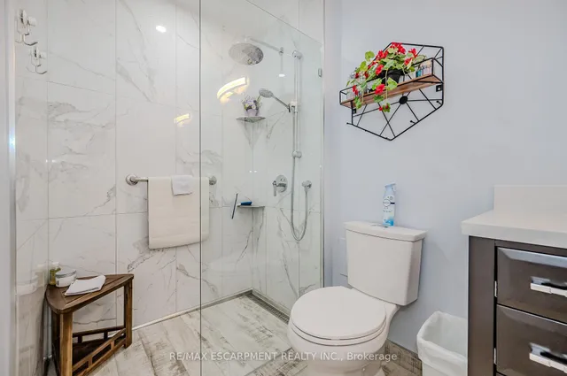 Additional image 38 of 38 Elora Dr Unit 21