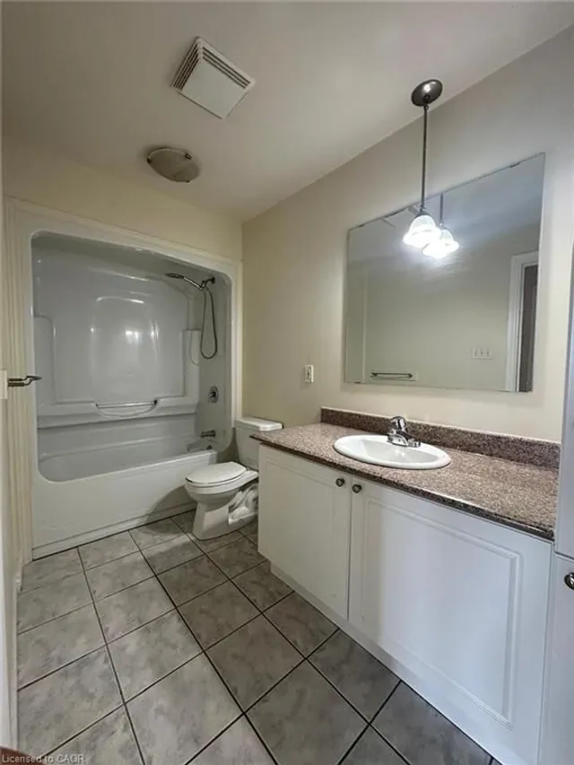 Additional image 10 of 135 James St Unit 409