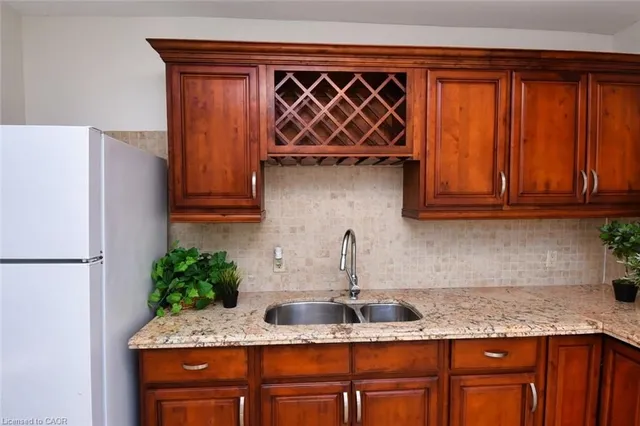 Additional image 11 of 265 Hunter St