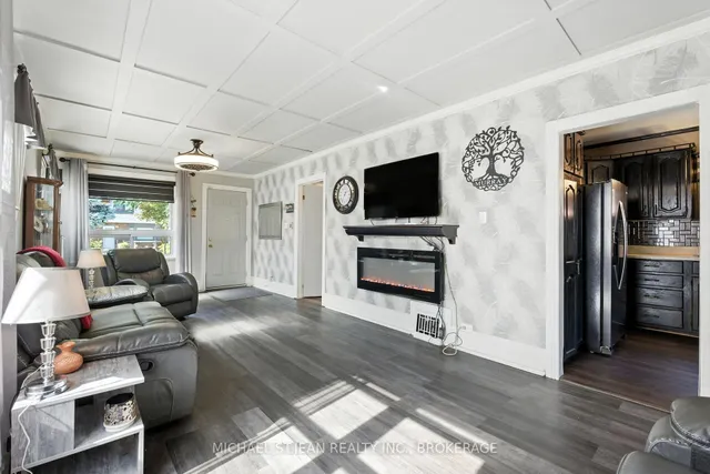 Additional image 19 of 313 Graham Ave