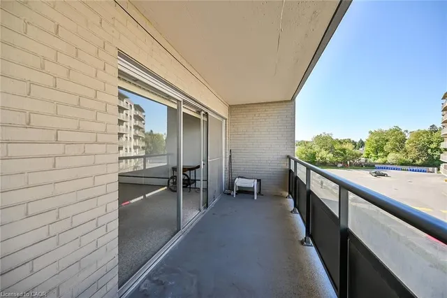 Additional image 31 of 510 Queenston Rd Unit 404